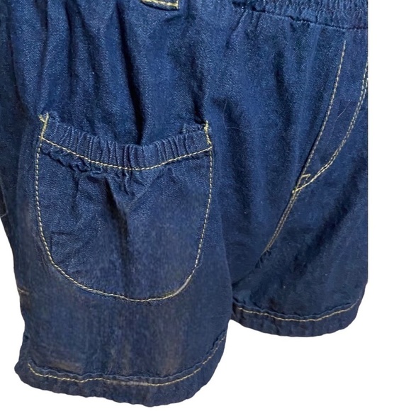 Levi’s Denim Romper Size M (Fits Like sizes 6-8) - Picture 5 of 7